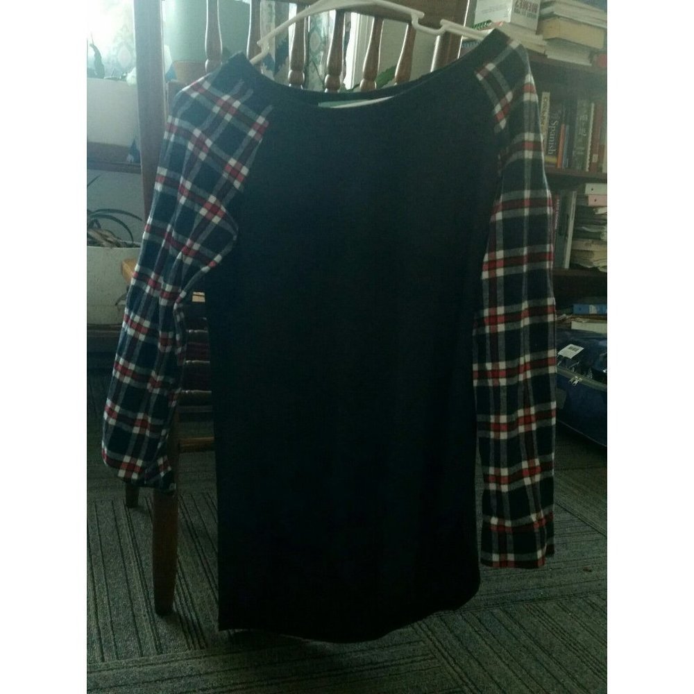 Southern Belle Long Sleeve Top in Charcoal Plaid
